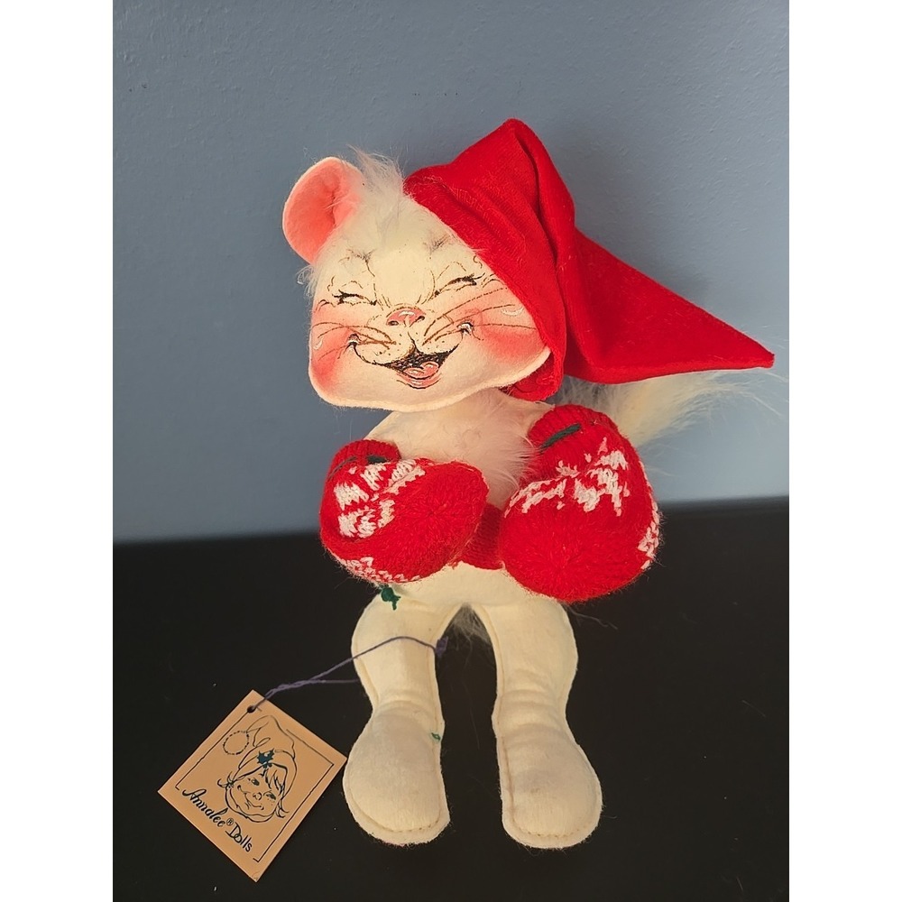 Vintage Annalee Mobilitee Christmas Doll - White Kitty Cat Wearing Mittens. 1988